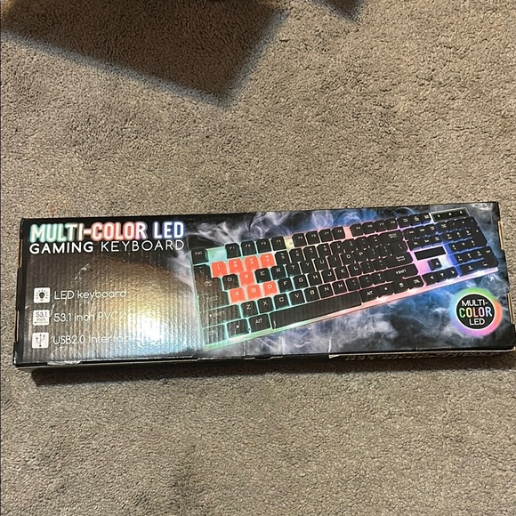 Multi-Color LED Gaming Keyboard - Picture 1 of 3